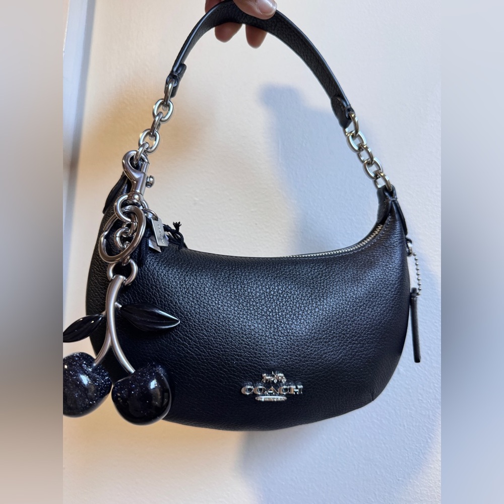 🖤COACH MINI PAYTON SHOULDER BAG W/ NEW BLK CHERRY CHARM🖤